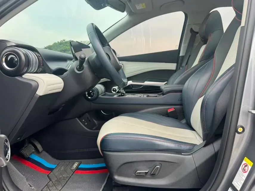 2022 Roewe RX5 MAX 1.5T 181HP L4 6AT,autocango,china used car exporter,china ev exporter,chinese used car exporter,chinese used ev exporter