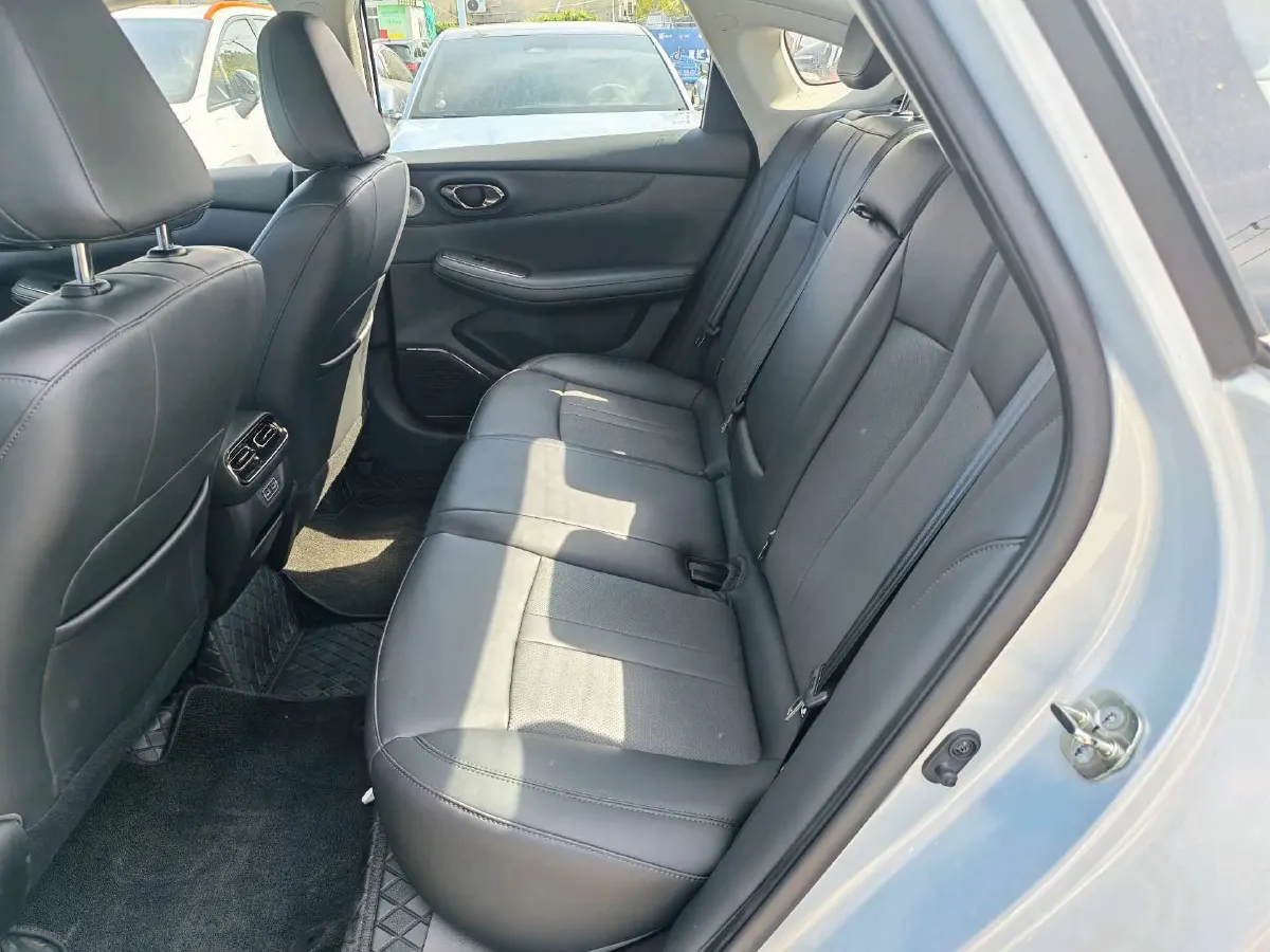 2024 ChangAn LanTuoZhe 2.0T 233HP L4 8AT,autocango,china used car exporter,china ev exporter,chinese used car exporter,chinese used ev exporter