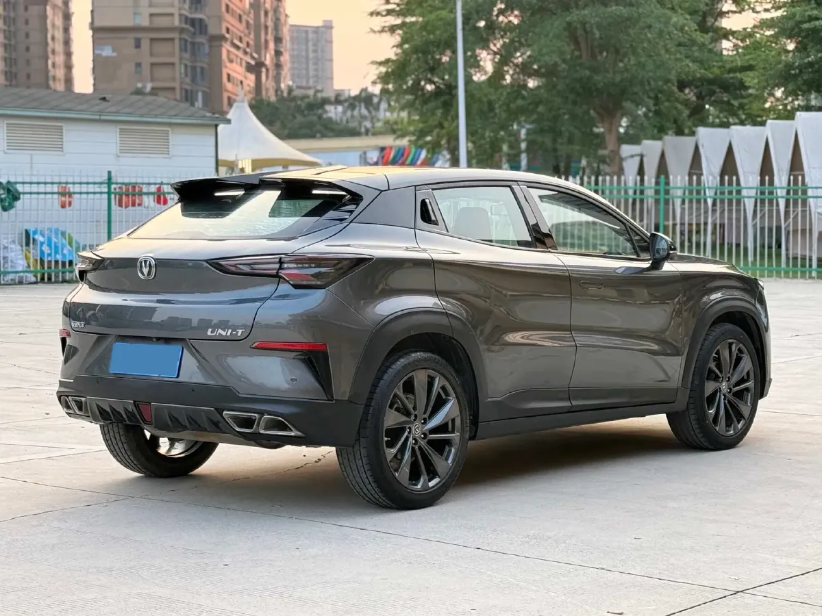 2020 ChangAn UNI-T 1.5T 180HP L4 7DCT,autocango,china used car exporter,china ev exporter,chinese used car exporter,chinese used ev exporter