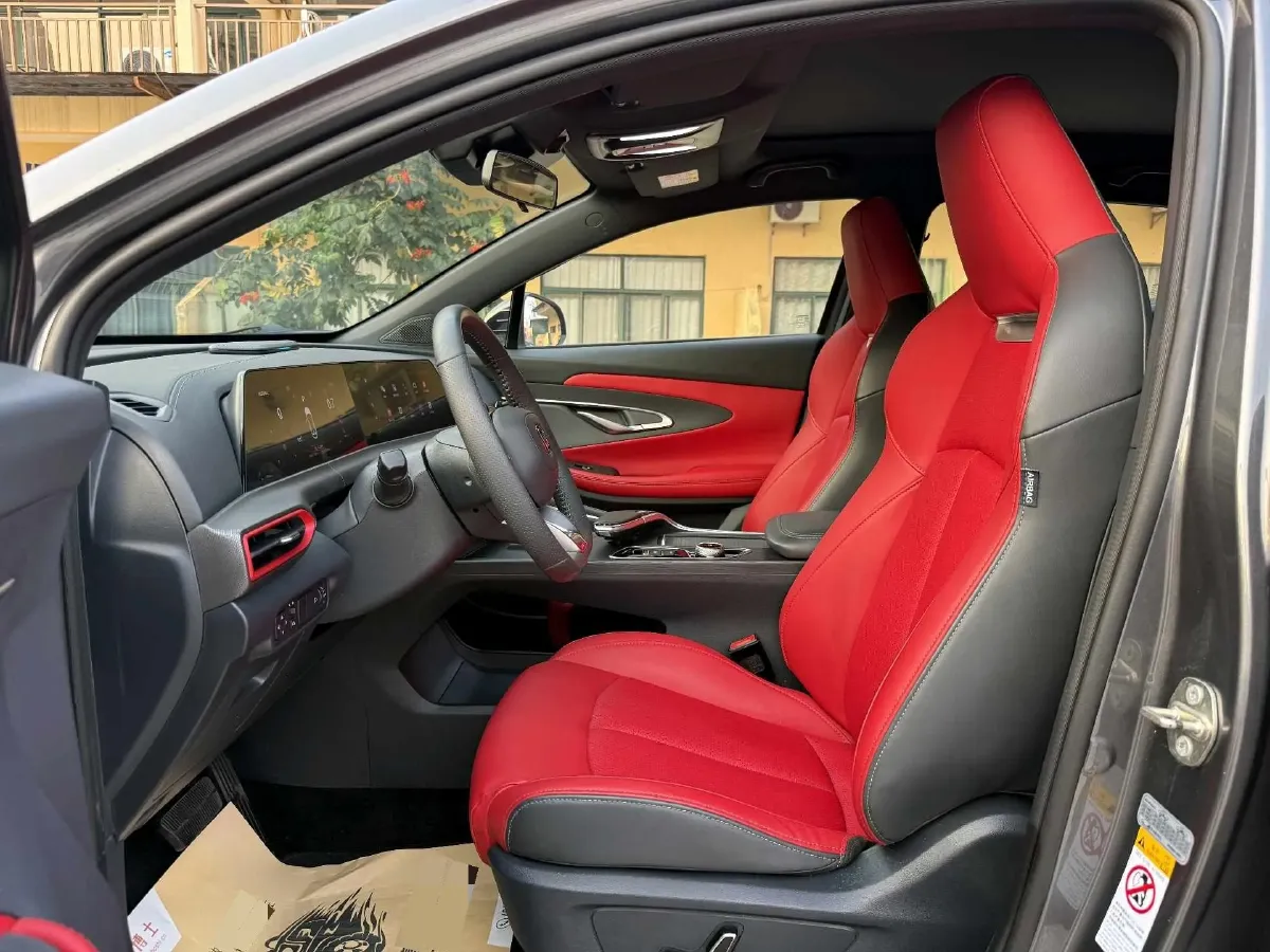 2020 ChangAn UNI-T 1.5T 180HP L4 7DCT,autocango,china used car exporter,china ev exporter,chinese used car exporter,chinese used ev exporter