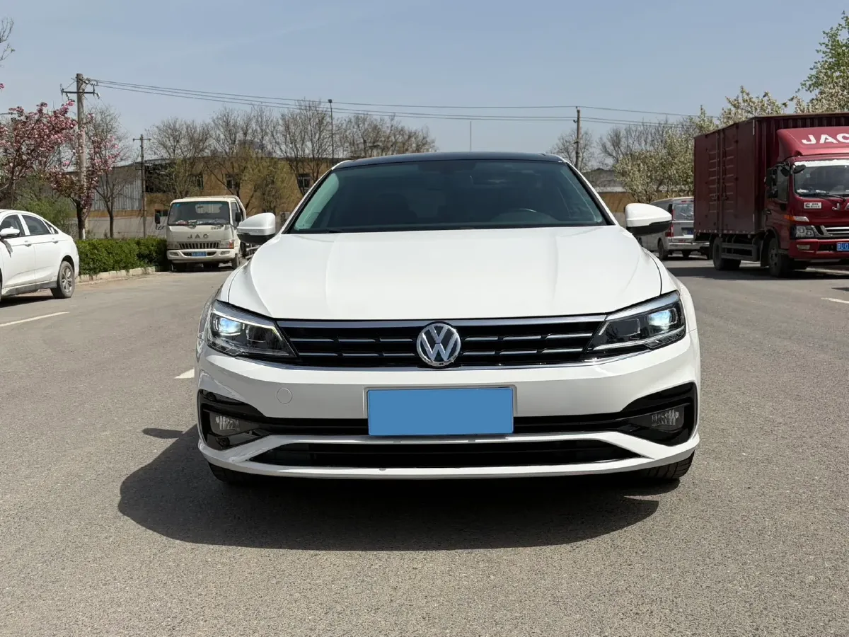 2019 Volkswagen Passat 1.4T 150HP L4 7DCT,autocango,china used car exporter,china ev exporter,chinese used car exporter,chinese used ev exporter