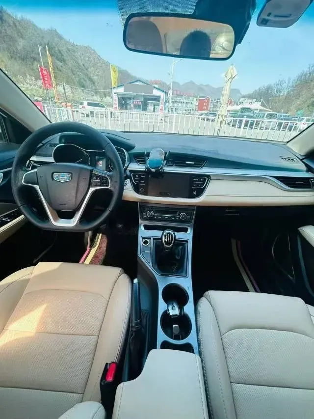 2018 Geely Emgrand 1.5L 109HP L4 5MT,autocango,china used car exporter,china ev exporter,chinese used car exporter,chinese used ev exporter