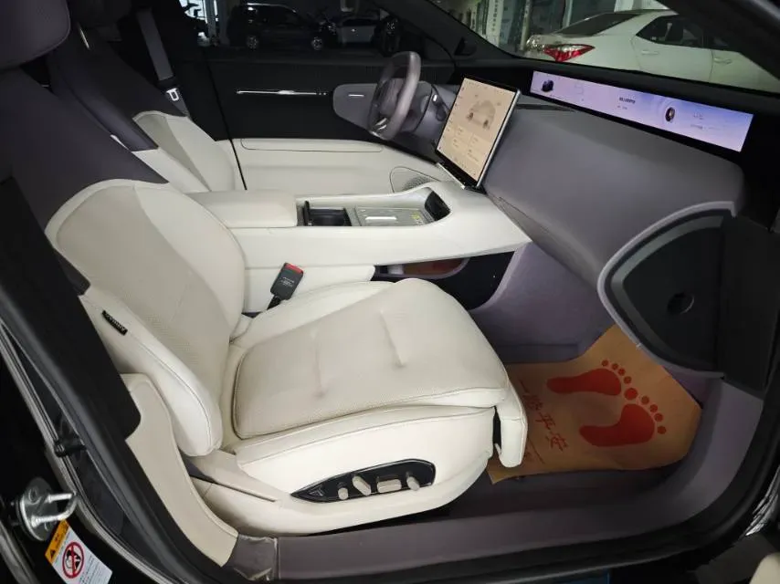 2025 Avatr 12 1.5T 156HP L4 REEV 39.05KWH,autocango,china used car exporter,china ev exporter,chinese used car exporter,chinese used ev exporter