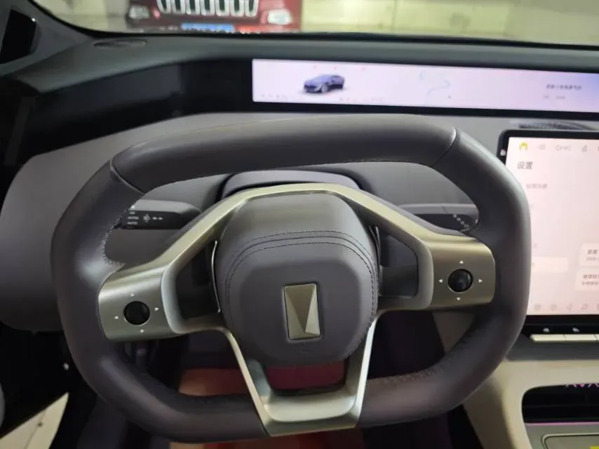 2025 Avatr 12 1.5T 156HP L4 REEV 39.05KWH,autocango,china used car exporter,china ev exporter,chinese used car exporter,chinese used ev exporter