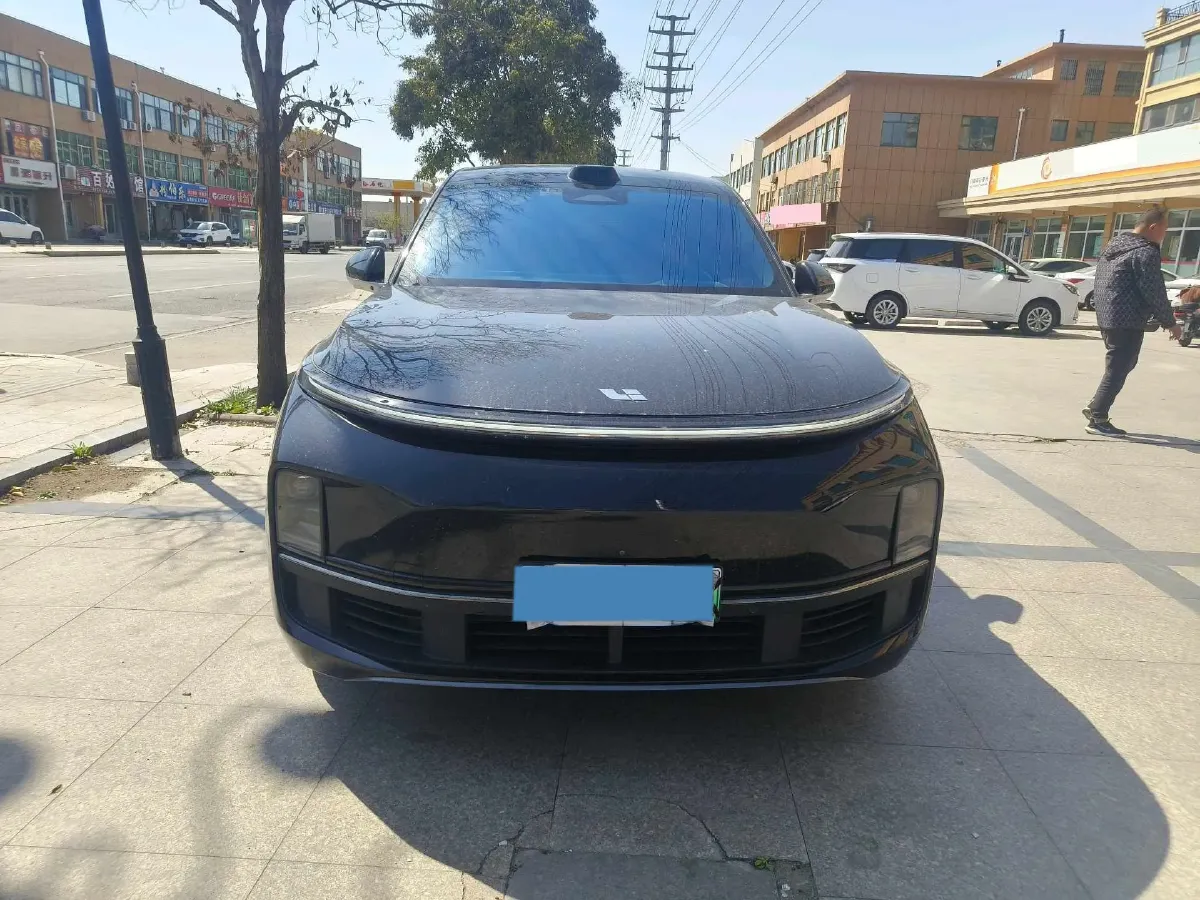 2023 Li L8 Range Extended 154HP REEV 40.9KWH,autocango,china used car exporter,china ev exporter,chinese used car exporter,chinese used ev exporter