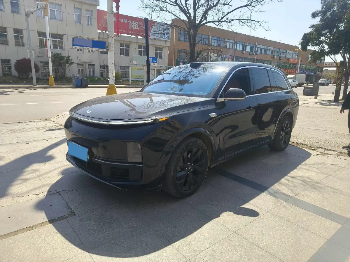 2023 Li L8 Range Extended 154HP REEV 40.9KWH,autocango,china used car exporter,china ev exporter,chinese used car exporter,chinese used ev exporter