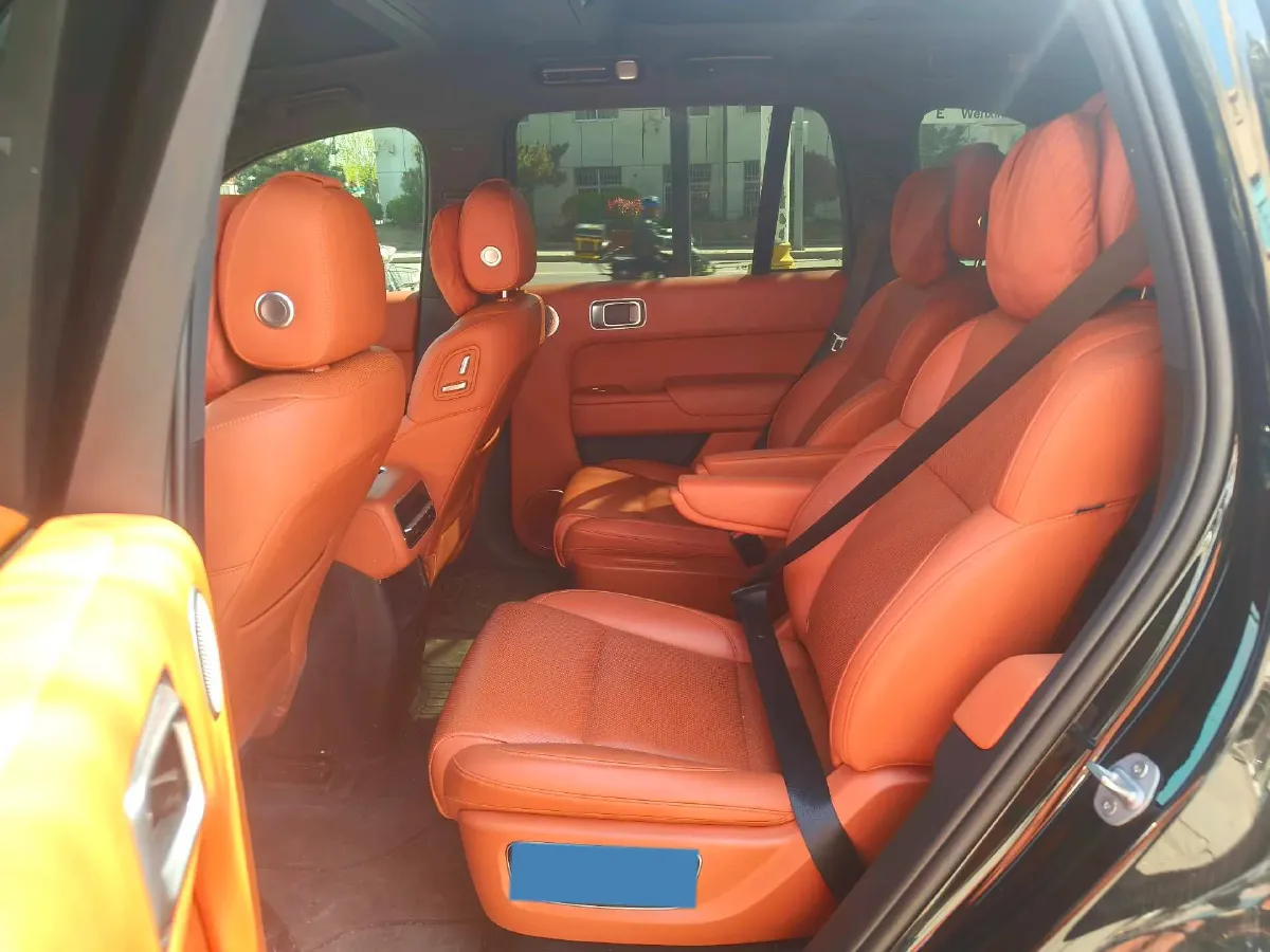 2023 Li L8 Range Extended 154HP REEV 40.9KWH,autocango,china used car exporter,china ev exporter,chinese used car exporter,chinese used ev exporter