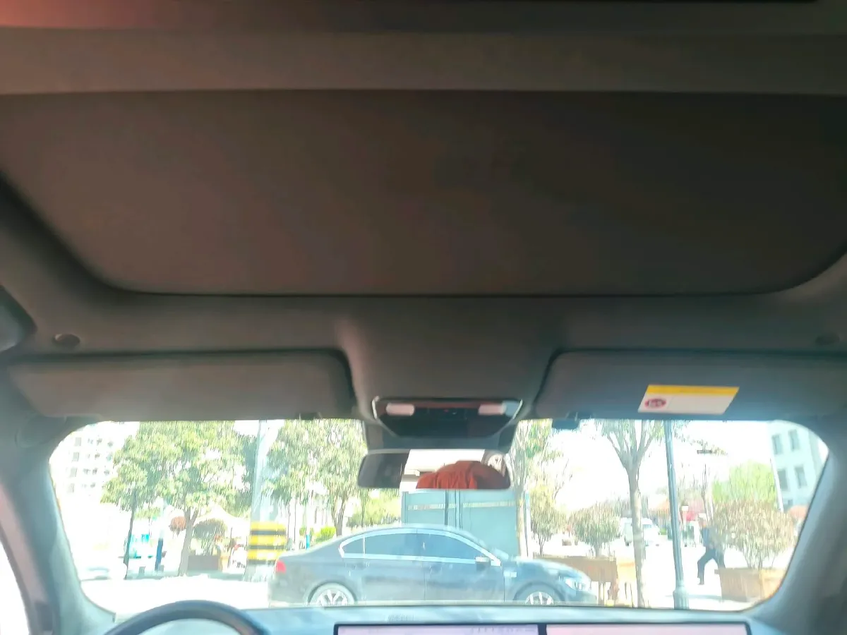 2023 Li L8 Range Extended 154HP REEV 40.9KWH,autocango,china used car exporter,china ev exporter,chinese used car exporter,chinese used ev exporter