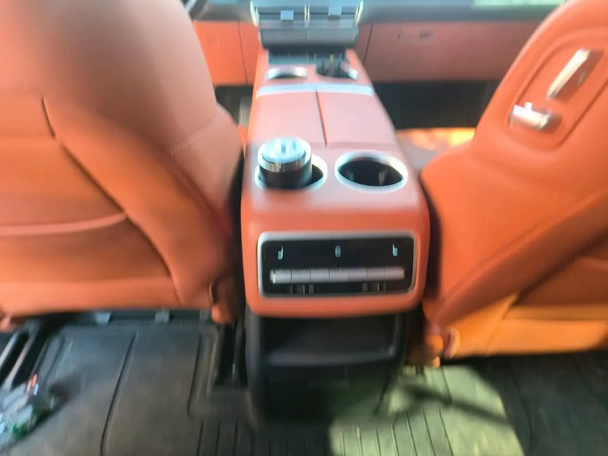 2023 Li L8 Range Extended 154HP REEV 40.9KWH,autocango,china used car exporter,china ev exporter,chinese used car exporter,chinese used ev exporter