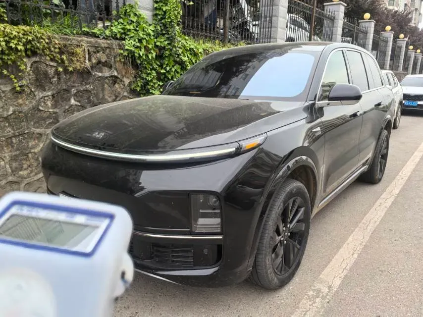 2023 Li L8 Range Extended 154HP REEV 40.9KWH,autocango,china used car exporter,china ev exporter,chinese used car exporter,chinese used ev exporter