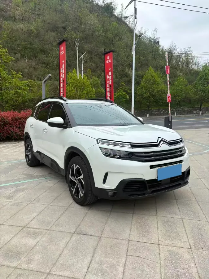 2017 Citroen C5 Aircross 1.6T 167HP L4 6AT,autocango,china used car exporter,china ev exporter,chinese used car exporter,chinese used ev exporter