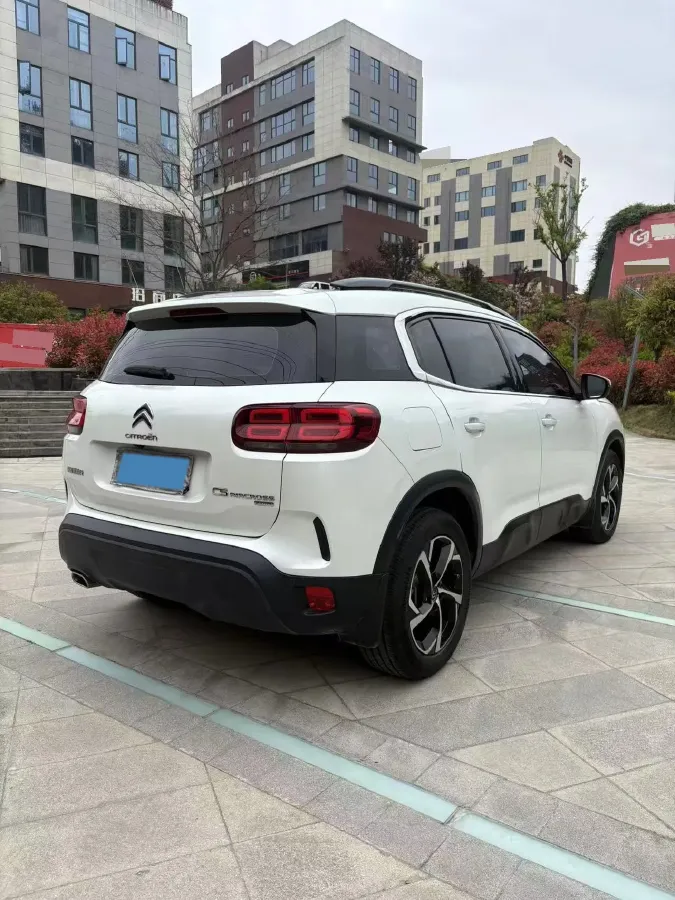 2017 Citroen C5 Aircross 1.6T 167HP L4 6AT,autocango,china used car exporter,china ev exporter,chinese used car exporter,chinese used ev exporter