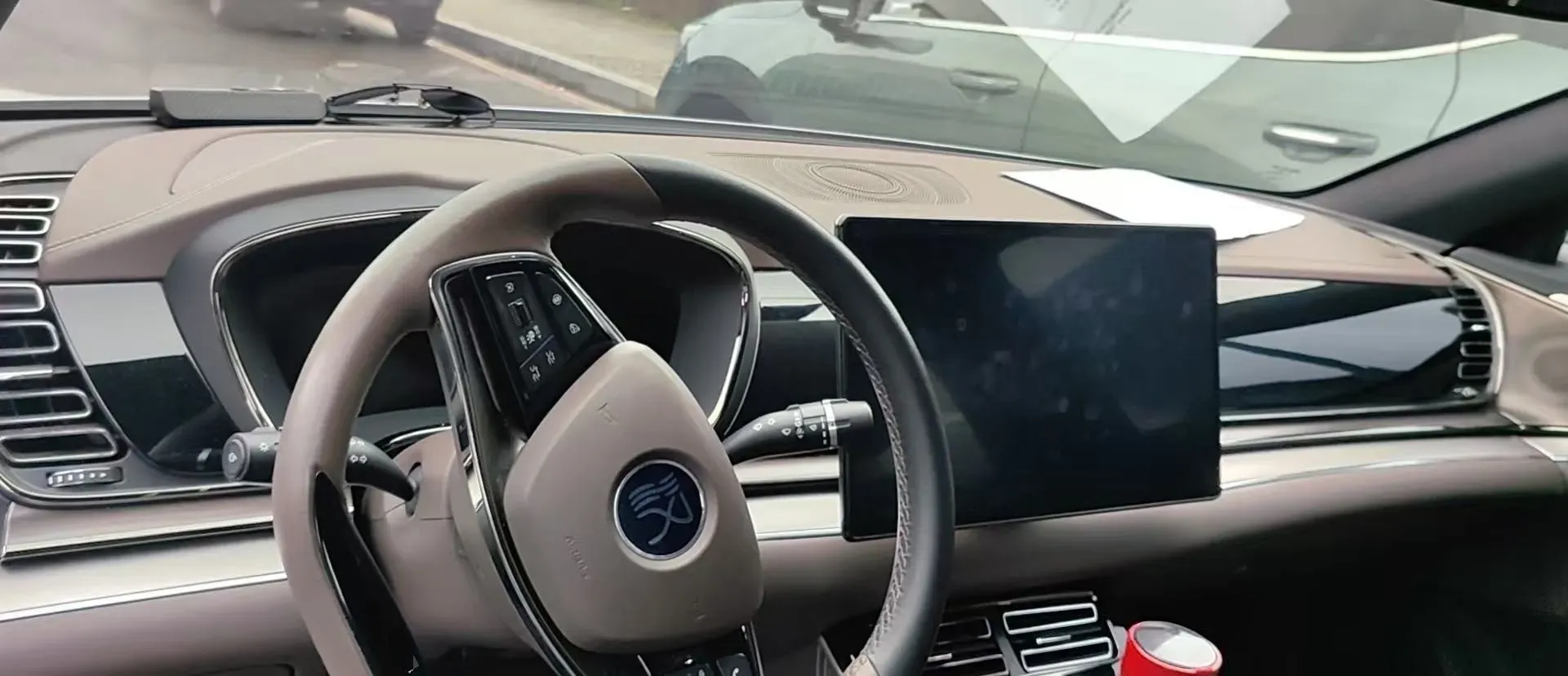 2021 BYD Han BEV 64.8KWH,autocango,china used car exporter,china ev exporter,chinese used car exporter,chinese used ev exporter