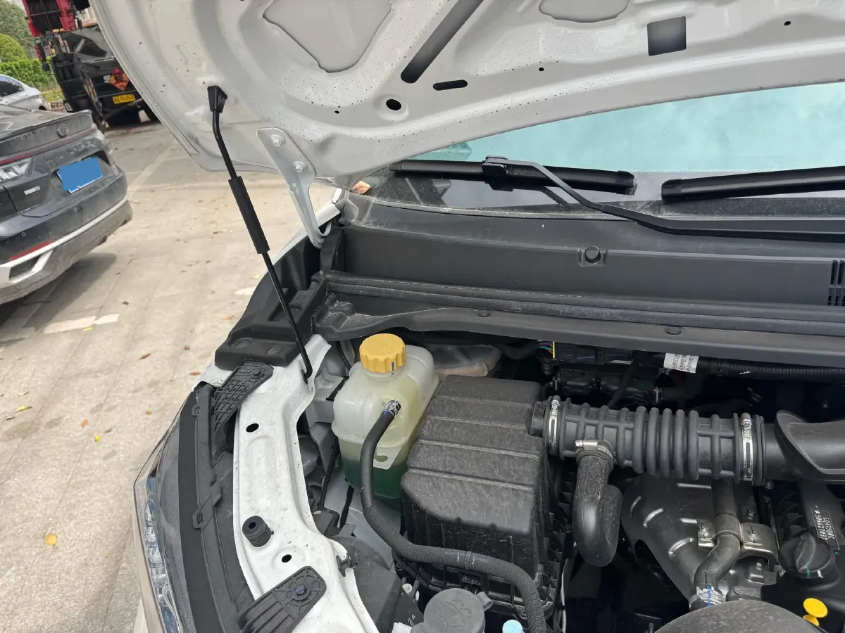 2025 BAW RuiSheng Trump M7 1.6L 124HP L4 5MT,autocango,china used car exporter,china ev exporter,chinese used car exporter,chinese used ev exporter