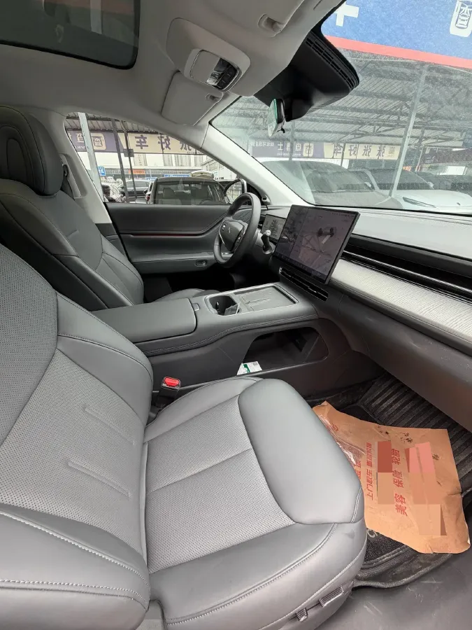 2025 Xpeng G6 BEV 68.5KWH,autocango,china used car exporter,china ev exporter,chinese used car exporter,chinese used ev exporter