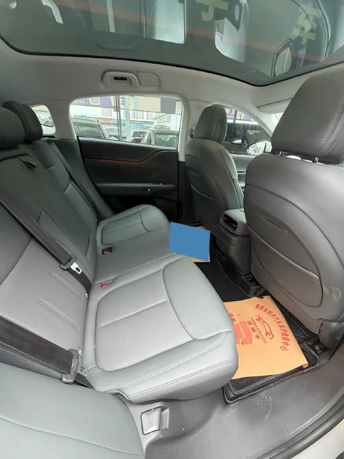 2025 Xpeng G6 BEV 68.5KWH,autocango,china used car exporter,china ev exporter,chinese used car exporter,chinese used ev exporter