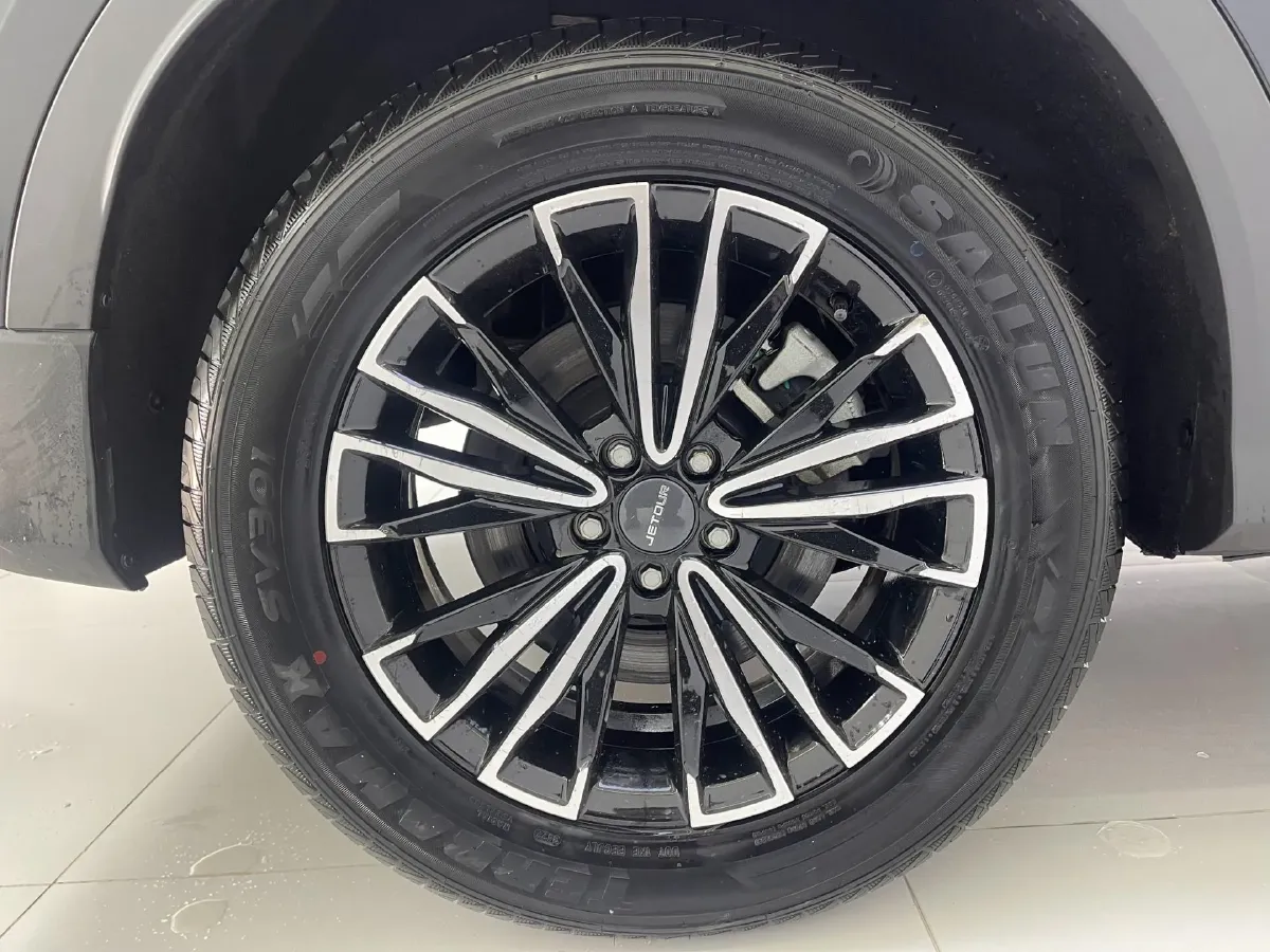 2022 Jetour X70 Plus 1.5T 156HP L4 CVT,autocango,china used car exporter,china ev exporter,chinese used car exporter,chinese used ev exporter