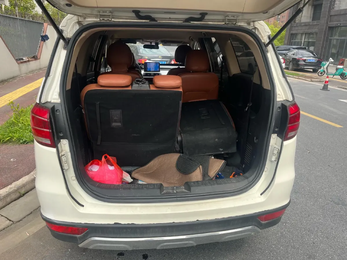 2017 BAIC WeiWang M50F 1.5L 116HP L4 5MT,autocango,china used car exporter,china ev exporter,chinese used car exporter,chinese used ev exporter