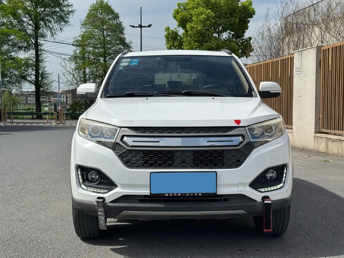 2017 LiFan XuanLang 1.8L 133HP L4 5MT,autocango,china used car exporter,china ev exporter,chinese used car exporter,chinese used ev exporter