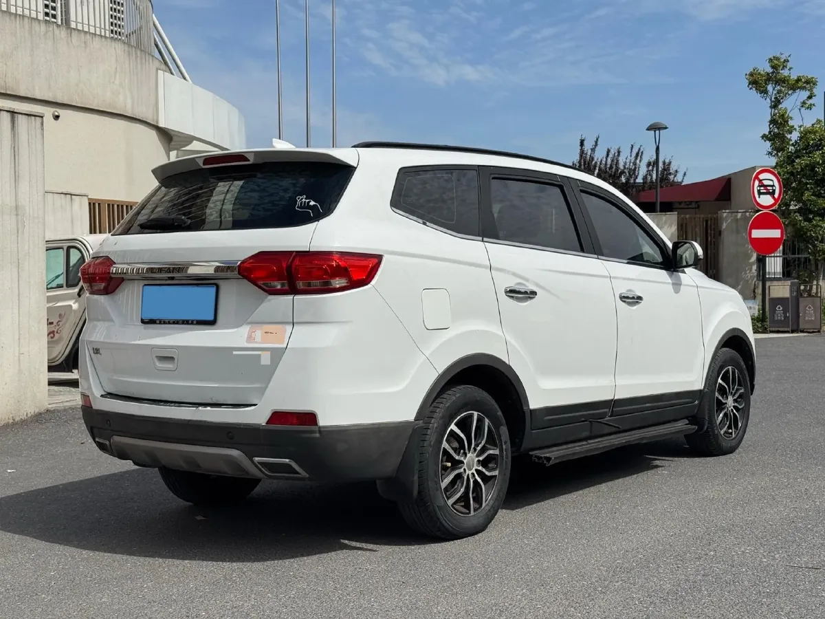 2017 LiFan XuanLang 1.8L 133HP L4 5MT,autocango,china used car exporter,china ev exporter,chinese used car exporter,chinese used ev exporter