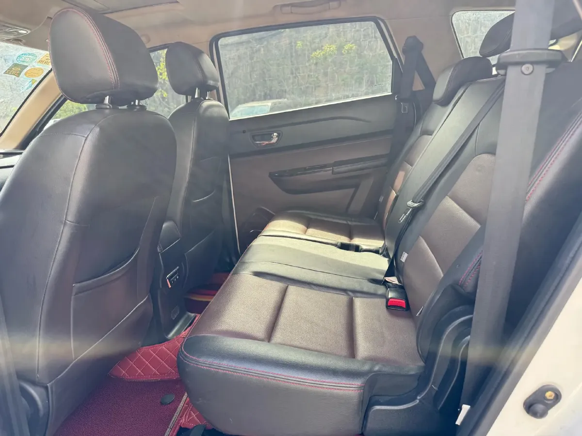 2017 LiFan XuanLang 1.8L 133HP L4 5MT,autocango,china used car exporter,china ev exporter,chinese used car exporter,chinese used ev exporter