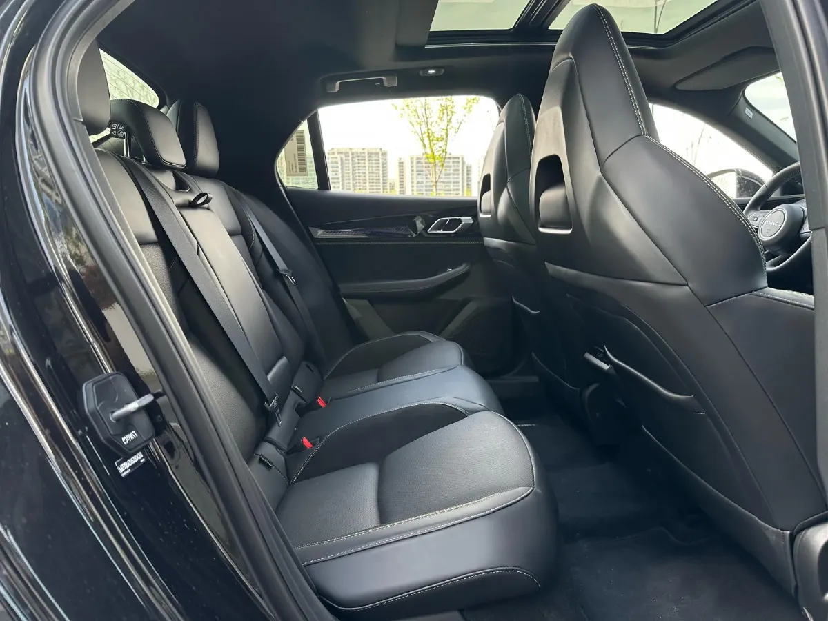 2025 LYNK&CO 03 2.0T 254HP L4 7DCT,autocango,china used car exporter,china ev exporter,chinese used car exporter,chinese used ev exporter