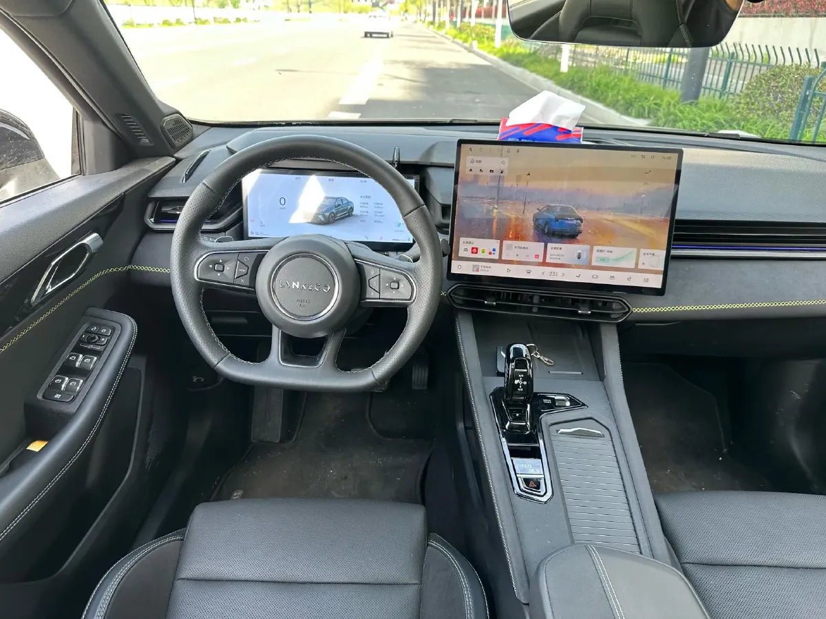 2025 LYNK&CO 03 2.0T 254HP L4 7DCT,autocango,china used car exporter,china ev exporter,chinese used car exporter,chinese used ev exporter