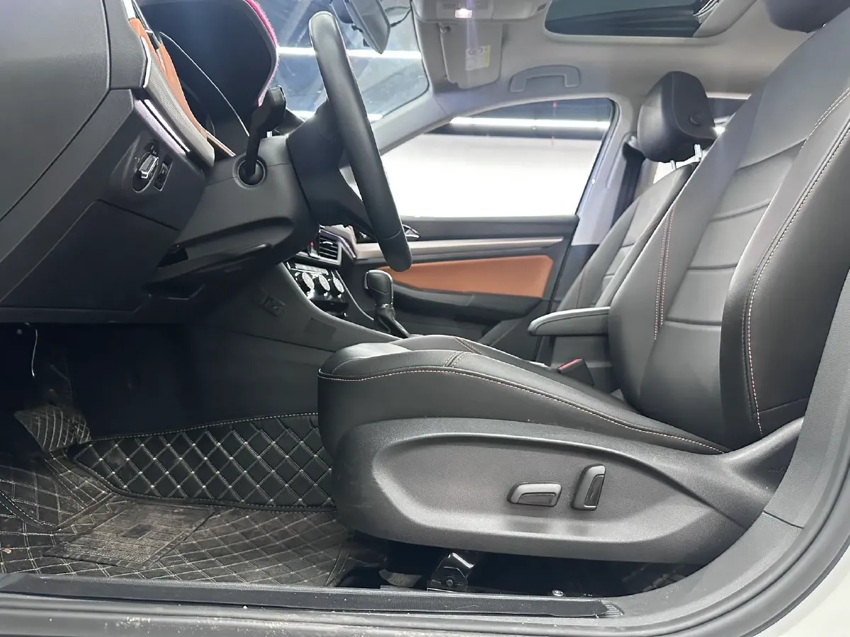 2024 Volkswagen Bora 1.2T 116HP L4 7DCT,autocango,china used car exporter,china ev exporter,chinese used car exporter,chinese used ev exporter