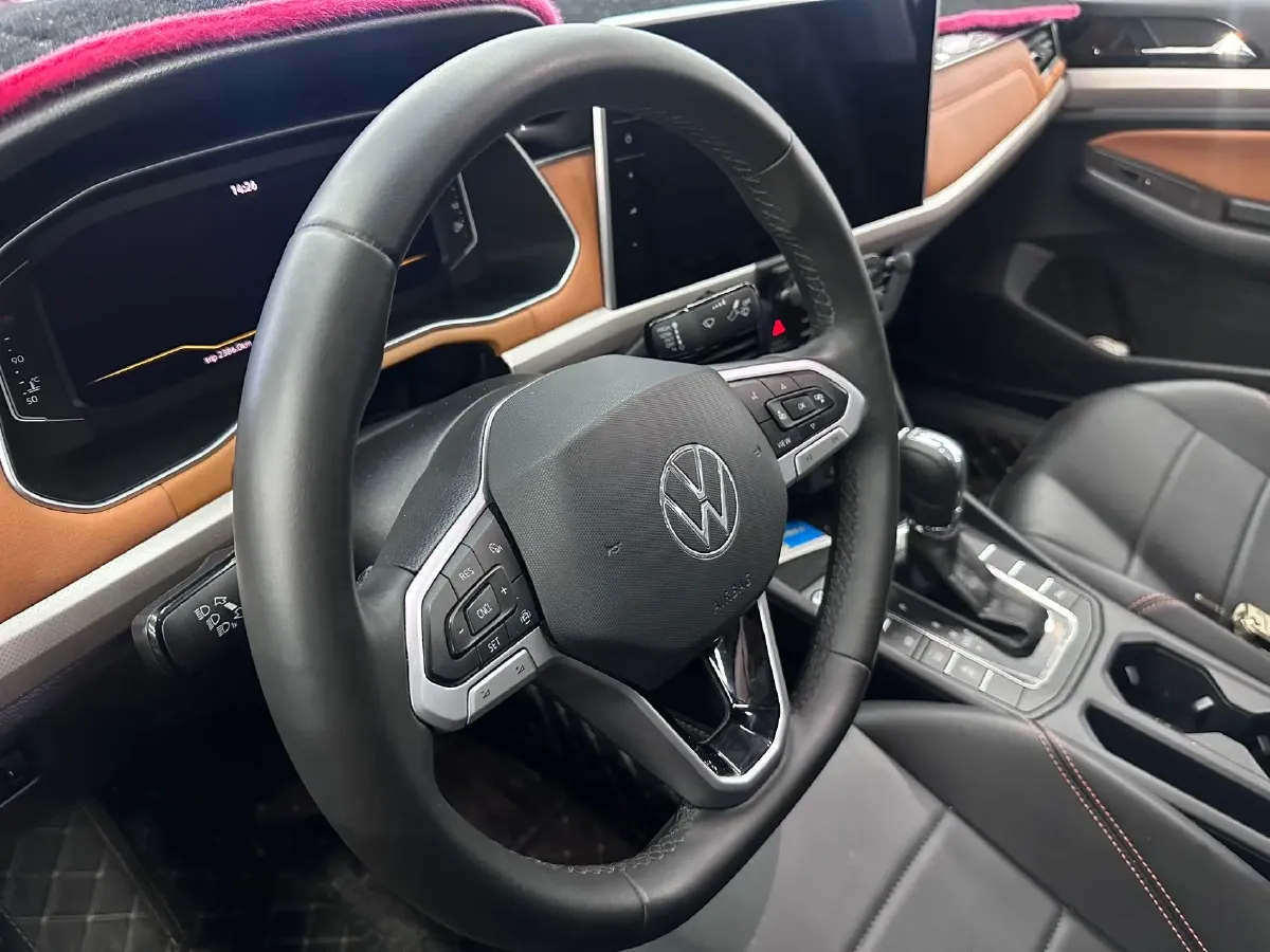 2024 Volkswagen Bora 1.2T 116HP L4 7DCT,autocango,china used car exporter,china ev exporter,chinese used car exporter,chinese used ev exporter