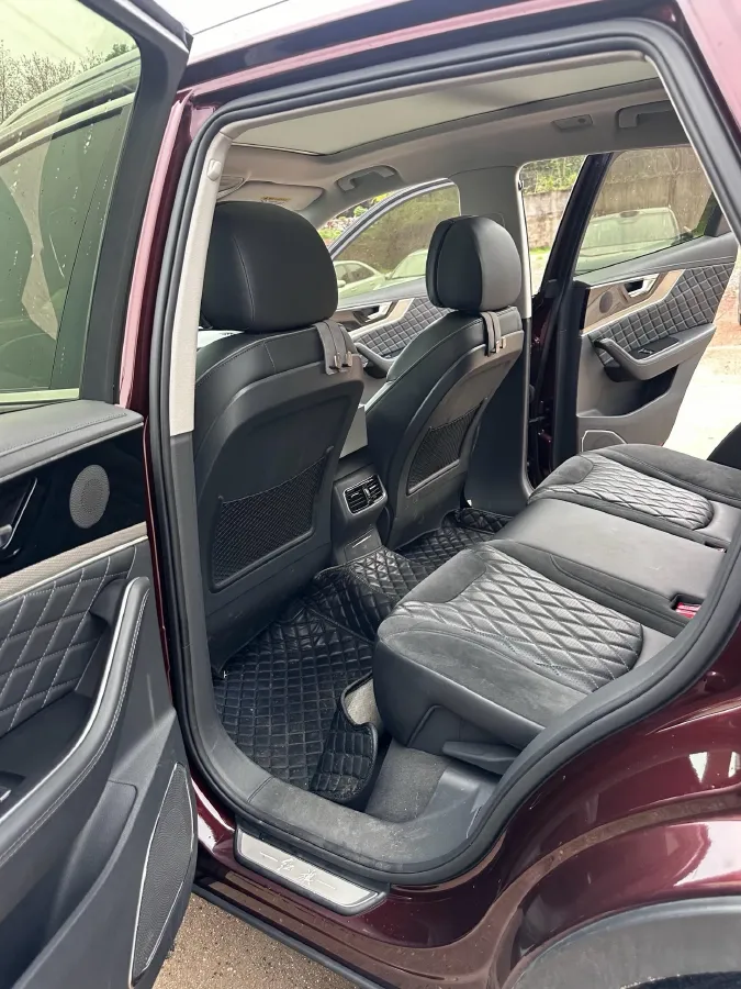 2019 HongQi HS5 2.0T 224HP L4 6AT,autocango,china used car exporter,china ev exporter,chinese used car exporter,chinese used ev exporter