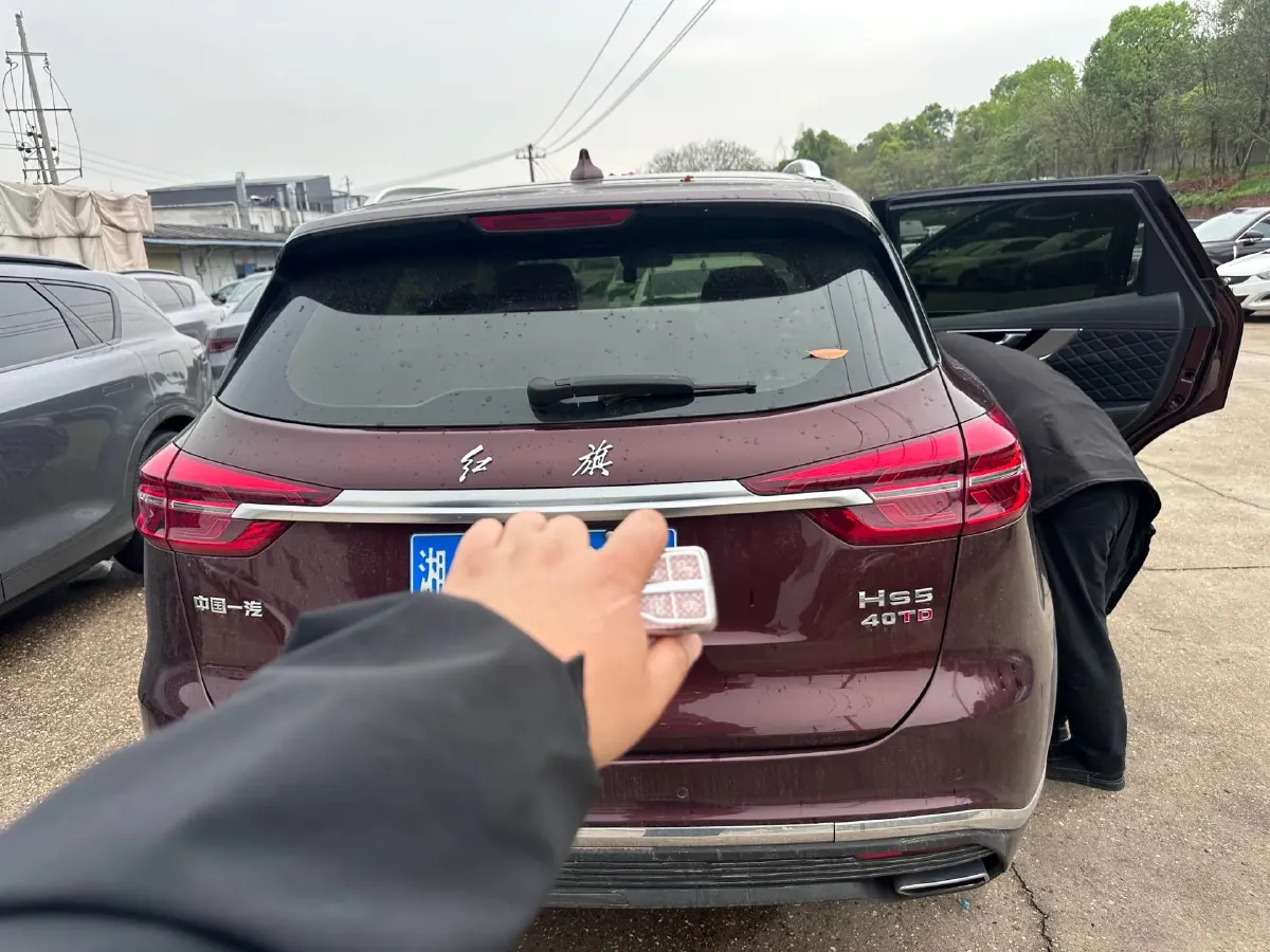 2019 HongQi HS5 2.0T 224HP L4 6AT,autocango,china used car exporter,china ev exporter,chinese used car exporter,chinese used ev exporter