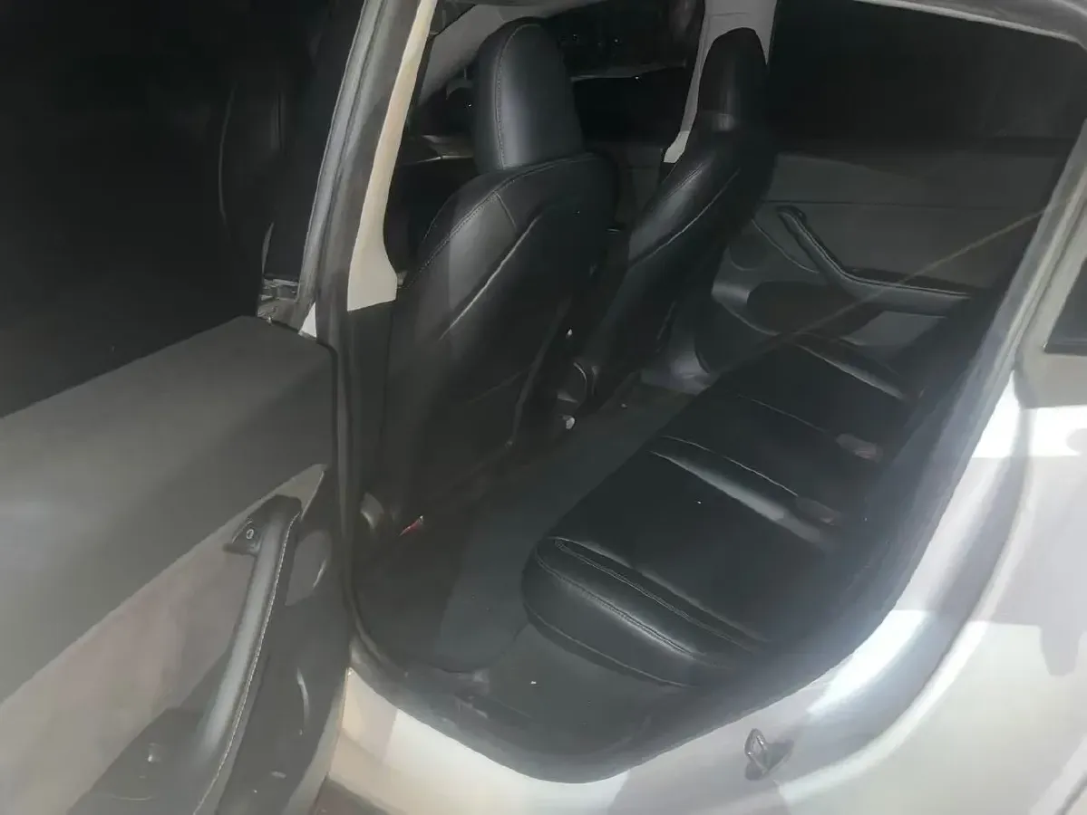 2022 Tesla Model Y BEV 60KWH,autocango,china used car exporter,china ev exporter,chinese used car exporter,chinese used ev exporter