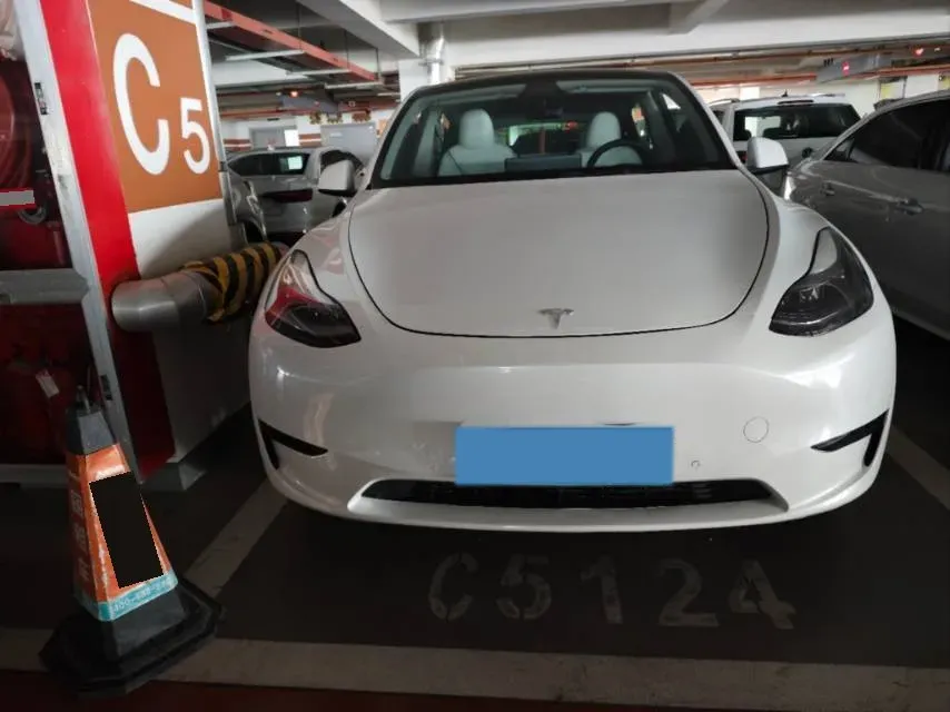 2022 Tesla Model Y BEV 60KWH,autocango,china used car exporter,china ev exporter,chinese used car exporter,chinese used ev exporter
