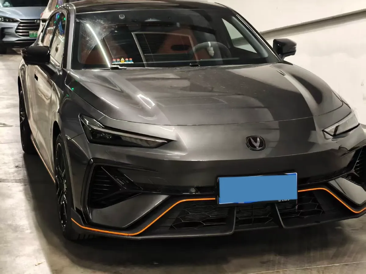 2025 ChangAn UNI-V 1.5T 192HP L4 7DCT,autocango,china used car exporter,china ev exporter,chinese used car exporter,chinese used ev exporter