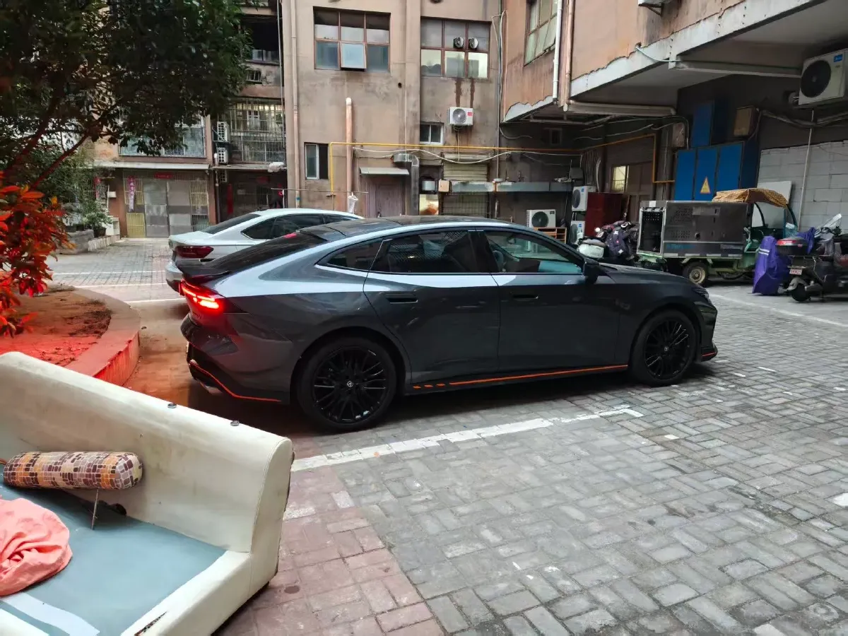 2025 ChangAn UNI-V 1.5T 192HP L4 7DCT,autocango,china used car exporter,china ev exporter,chinese used car exporter,chinese used ev exporter