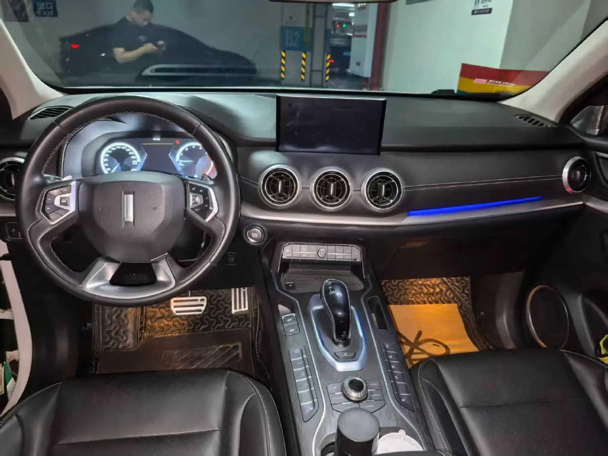 2018 WEY VV6 2.0T 197HP L4 7DCT,autocango,china used car exporter,china ev exporter,chinese used car exporter,chinese used ev exporter