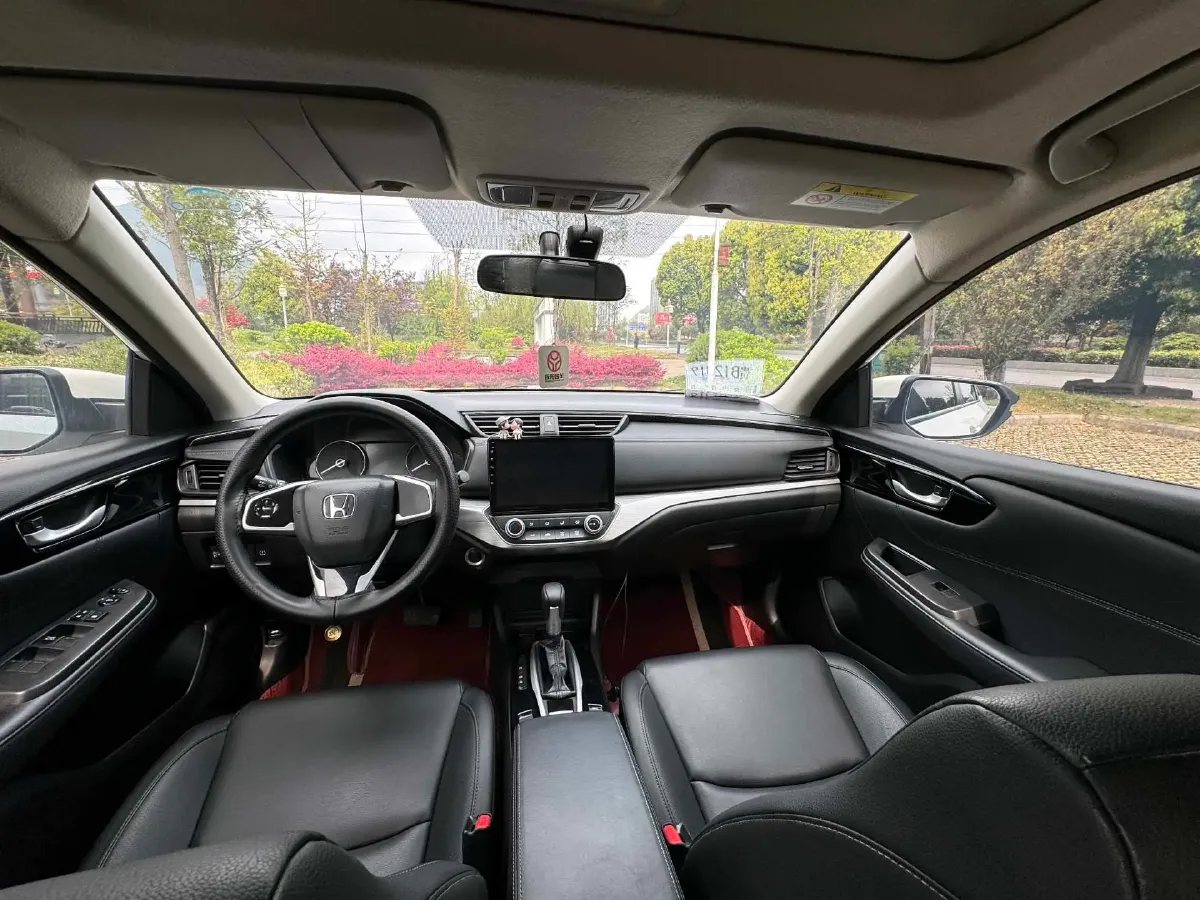 2024 Geely Okavango L 2.0T 218HP L4 7DCT,autocango,china used car exporter,china ev exporter,chinese used car exporter,chinese used ev exporter