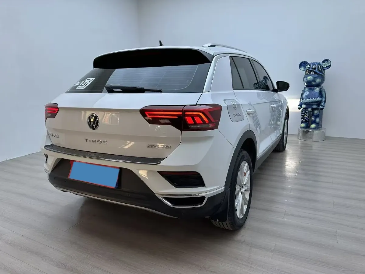 2021 Volkswagen T-Roc 1.4T 150HP L4 7DCT,autocango,china used car exporter,china ev exporter,chinese used car exporter,chinese used ev exporter