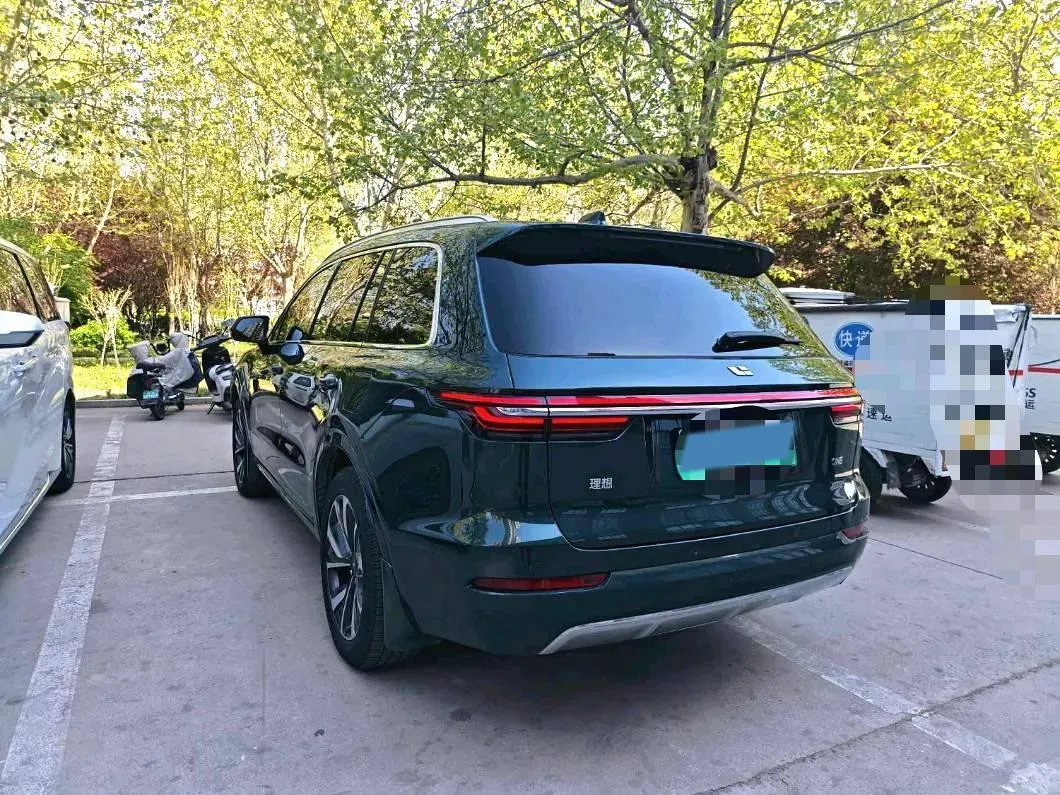 2021 Li ONE Range Extended 131HP REEV 40.5KWH,autocango,china used car exporter,china ev exporter,chinese used car exporter,chinese used ev exporter