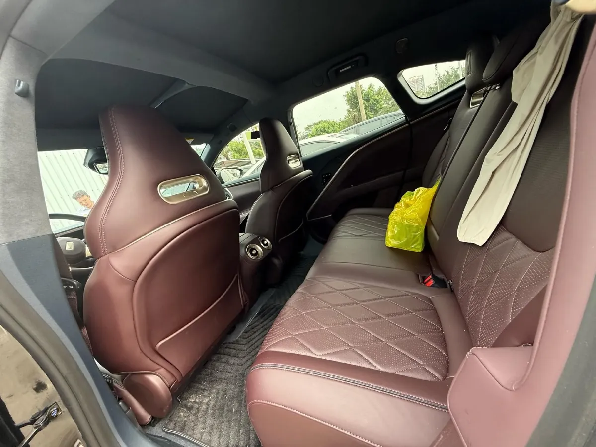 2025 Avatr 11 1.5T 156HP L4 REEV 39.05KWH,autocango,china used car exporter,china ev exporter,chinese used car exporter,chinese used ev exporter