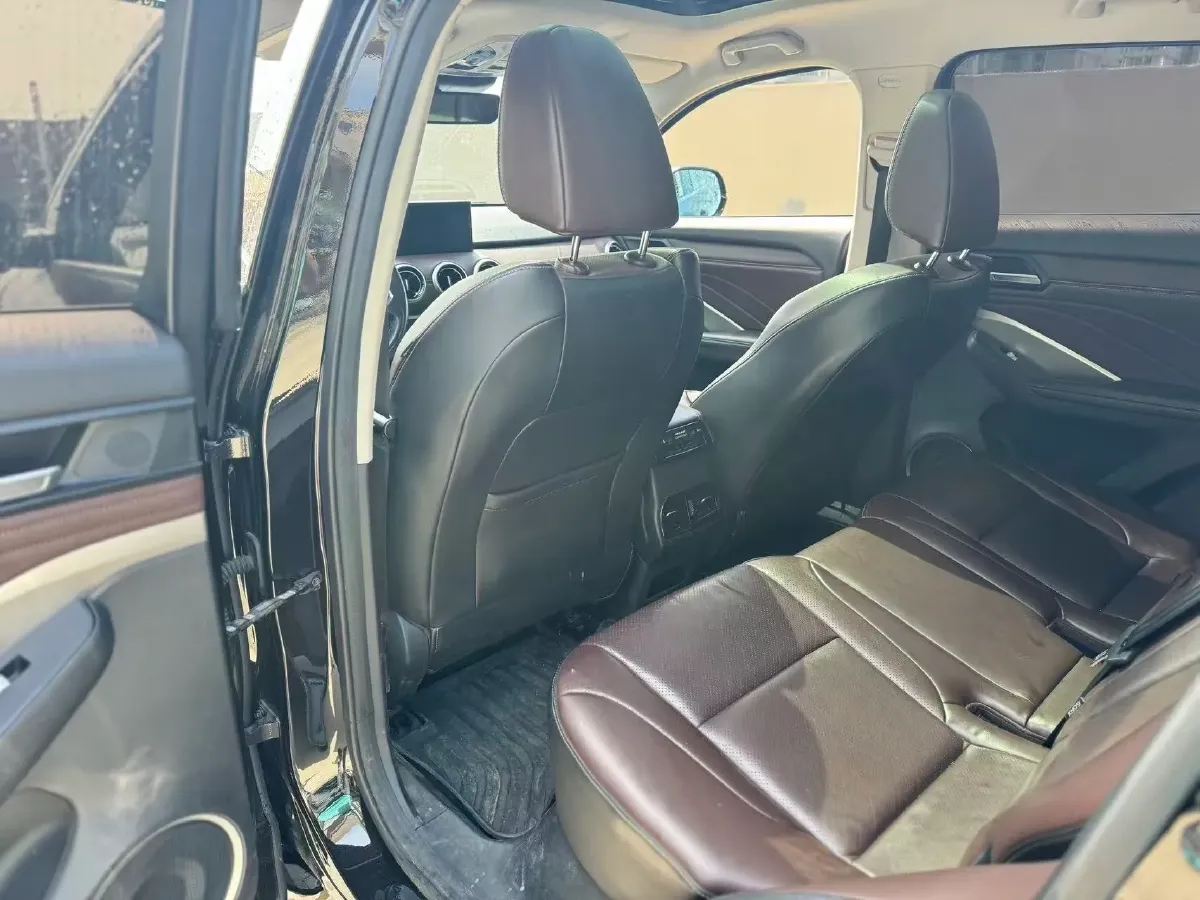 2019 WEY VV6 2.0T 224HP L4 7DCT,autocango,china used car exporter,china ev exporter,chinese used car exporter,chinese used ev exporter