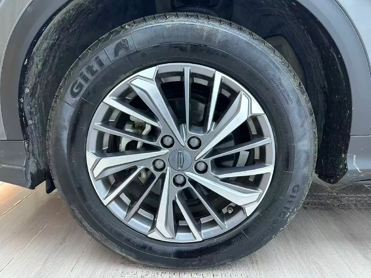 2021 Geely Coolray 1.4T 141HP L4 6DCT,autocango,china used car exporter,china ev exporter,chinese used car exporter,chinese used ev exporter