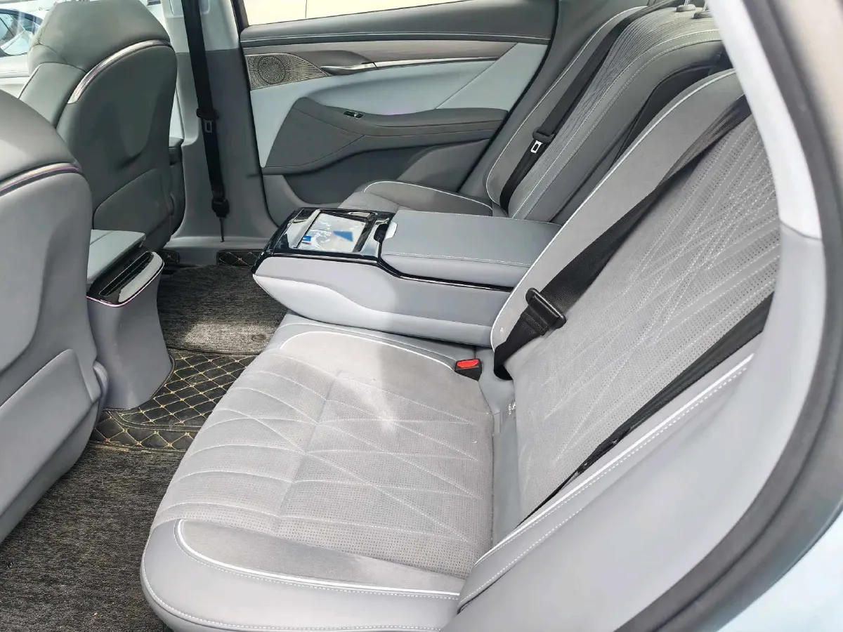 2024 Voyah ZhuiGuang 1.5T 136HP L4 PHEV 43KWH,autocango,china used car exporter,china ev exporter,chinese used car exporter,chinese used ev exporter