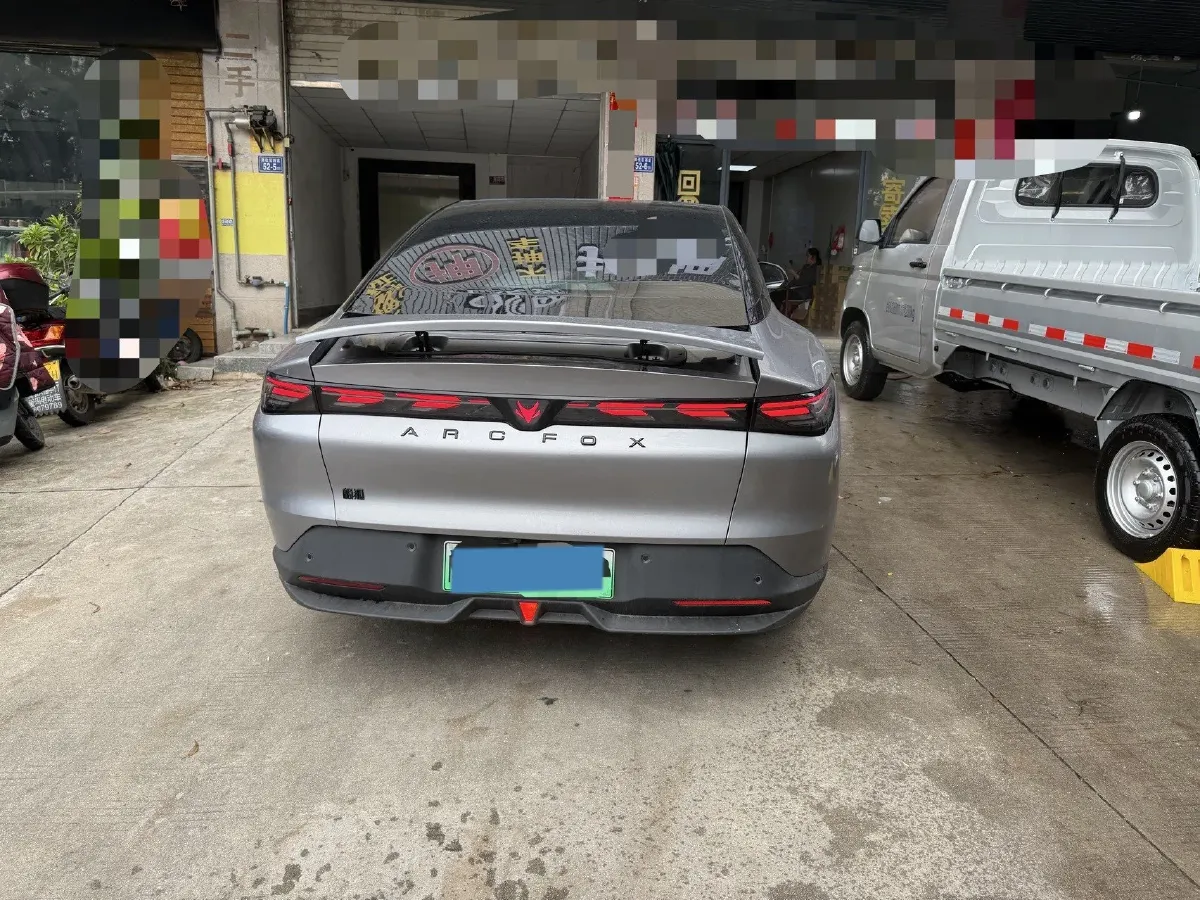 2024 ARCFOX αT5 BEV 79.2KWH,autocango,china used car exporter,china ev exporter,chinese used car exporter,chinese used ev exporter