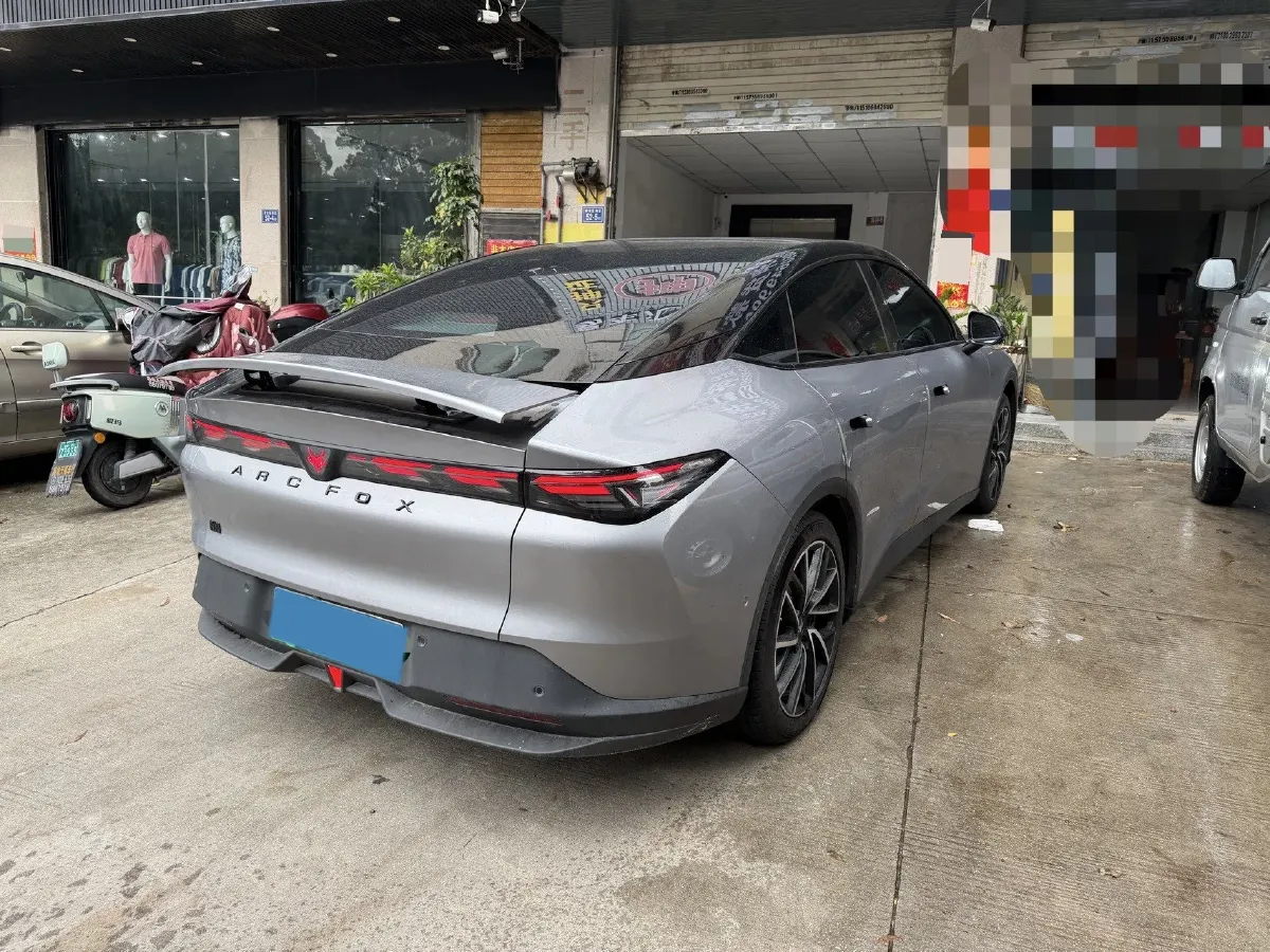 2024 ARCFOX αT5 BEV 79.2KWH,autocango,china used car exporter,china ev exporter,chinese used car exporter,chinese used ev exporter
