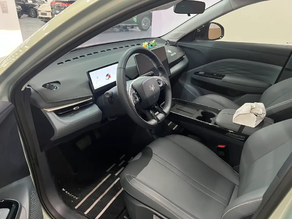 2025 WuLing HongGuang New Energy REEV 99HP REEV,autocango,china used car exporter,china ev exporter,chinese used car exporter,chinese used ev exporter