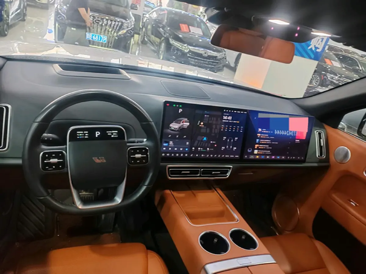 2023 Li L8 Range Extended 154HP REEV 40.9KWH,autocango,china used car exporter,china ev exporter,chinese used car exporter,chinese used ev exporter