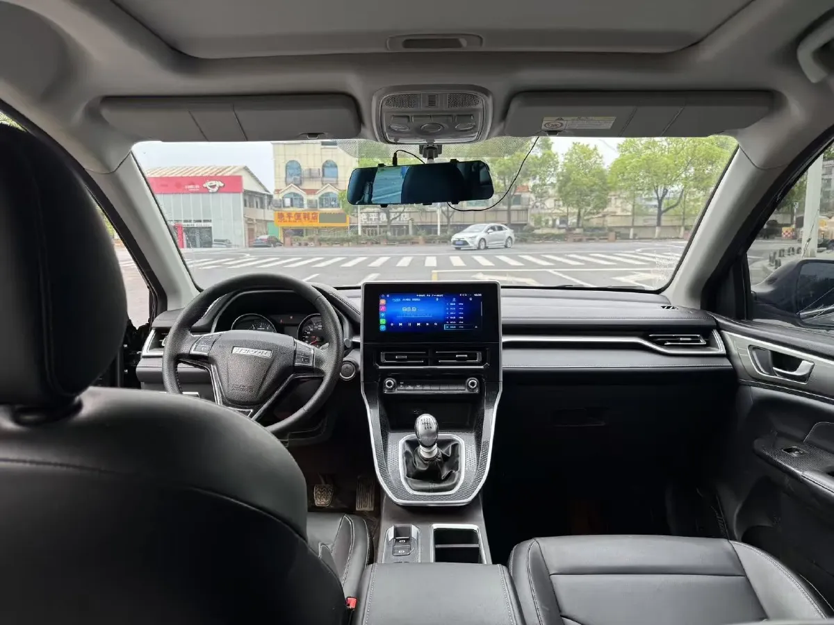 2023 Haval M6 1.5T 150HP L4 6MT,autocango,china used car exporter,china ev exporter,chinese used car exporter,chinese used ev exporter