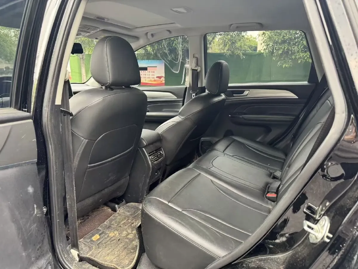 2023 Haval M6 1.5T 150HP L4 6MT,autocango,china used car exporter,china ev exporter,chinese used car exporter,chinese used ev exporter