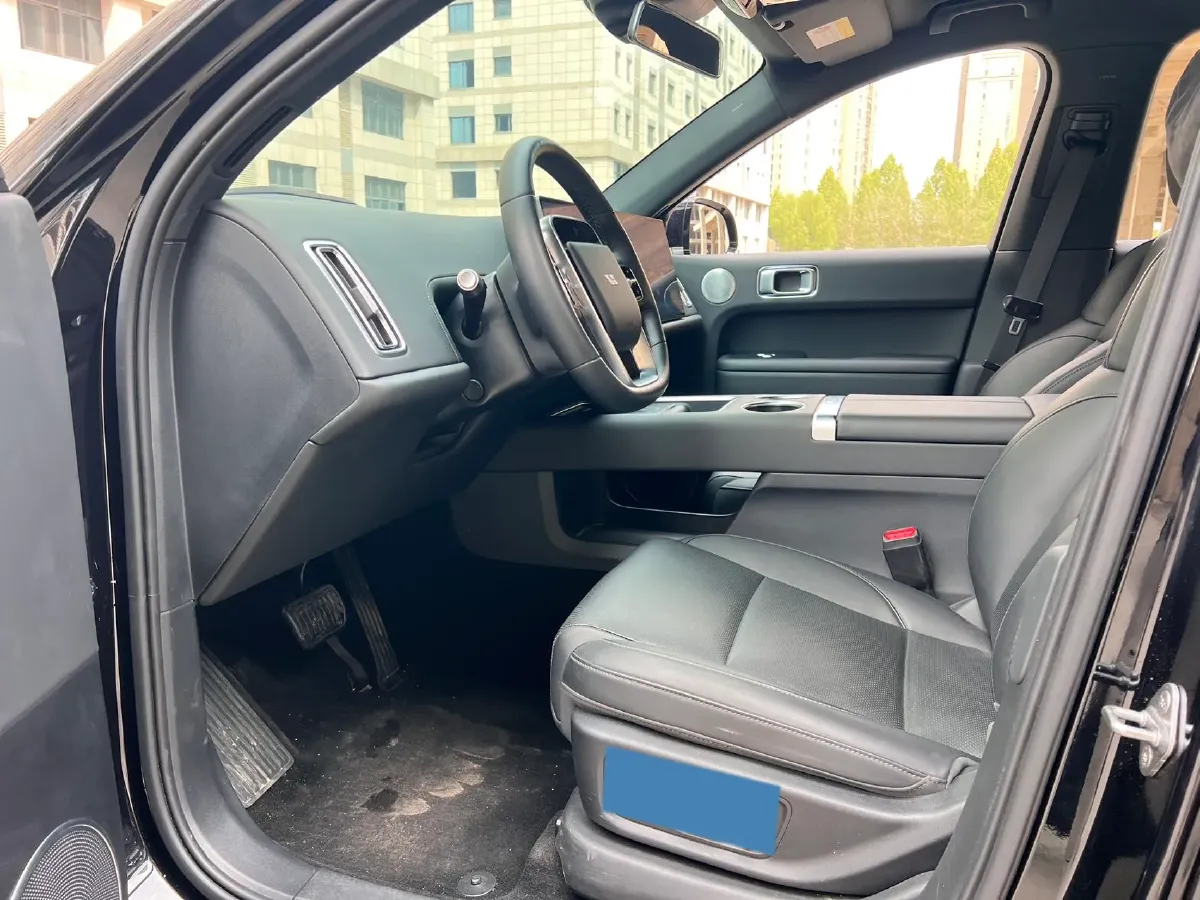 2024 Li L6 Range Extended 154HP L4 REEV 36.8KWH,autocango,china used car exporter,china ev exporter,chinese used car exporter,chinese used ev exporter